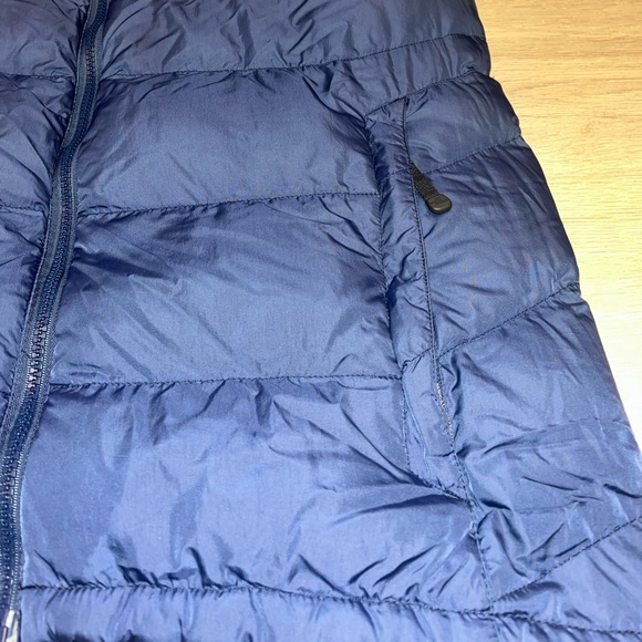 The North Face 550 Vest - Picture 2 of 6